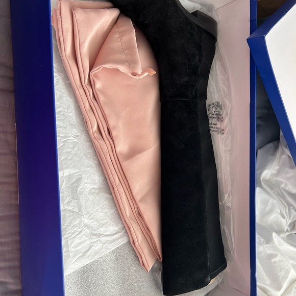 Stuart Weitzman City Greer Black Suede Boots - Picture 4 of 4